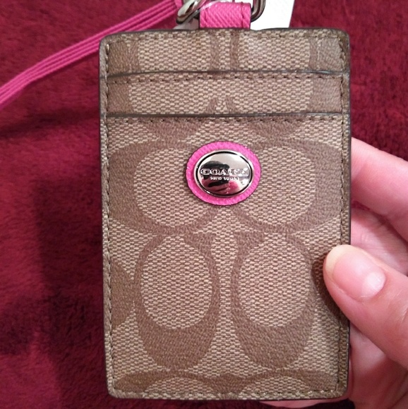 🆕 Coach Peyton Signature C Lanyard - Picture 3 of 4